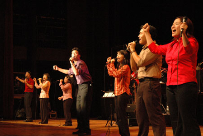 讚美之泉「國際領袖與敬拜研習會」新年帶來屬靈的盛宴