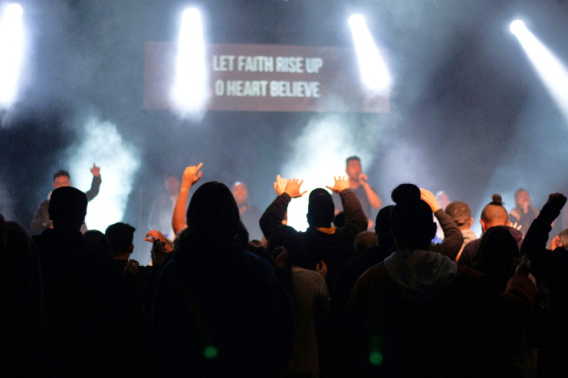 辨识自恋领袖特征 解救教会事奉冲突  