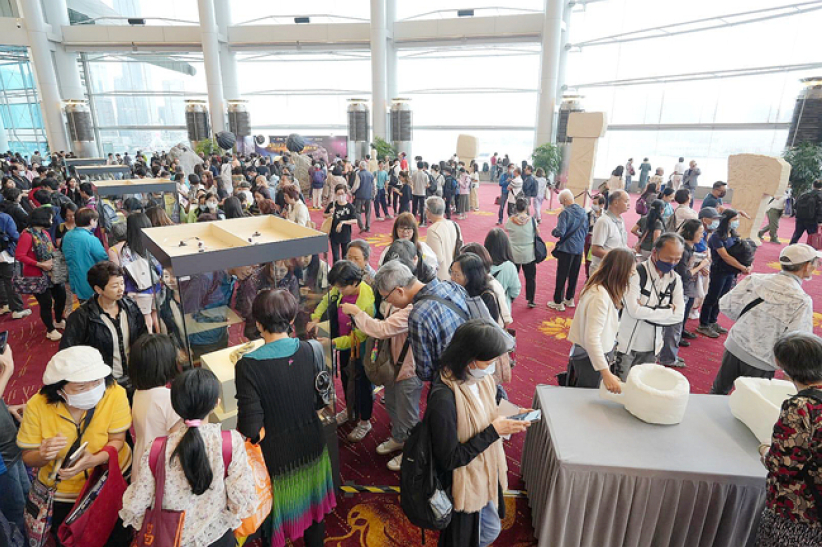 影音使團「挪亞日子逼近」培靈佈道：5000人湧灣仔會展 百人決志     