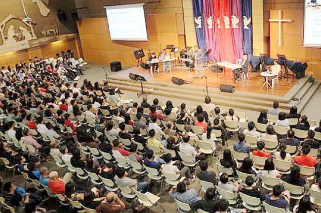 跨宗派護教會議：重塑敬拜定義 辯論三位一體觀