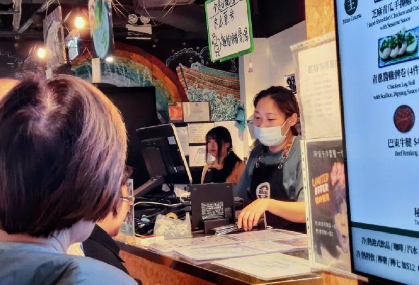 年擲千萬扶貧逆巿擴張「嗎哪」老闆方達賢經歷神蹟