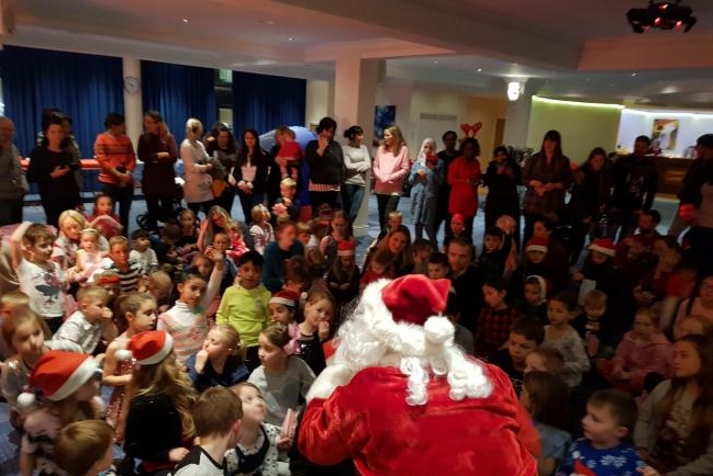 調查：不到一半的美國人聖誕節參加教會活動