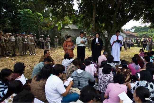 印尼基督徒聖誕崇拜遭穆斯林阻撓 宗教自由