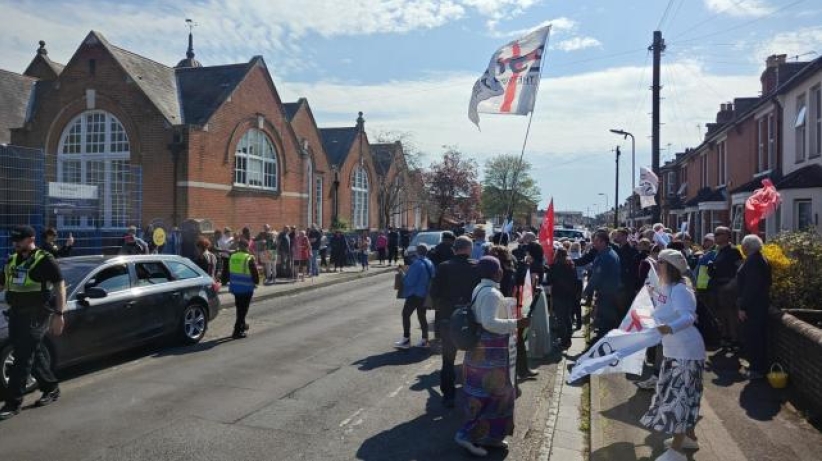 英國小學稱「追求多元文化」取消復活節活動引發抗議