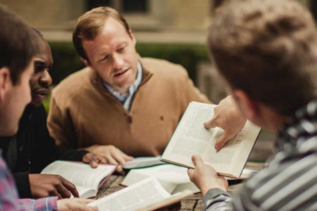 2025聖經公會報告：美國各世代都更多男性閱讀《聖經》