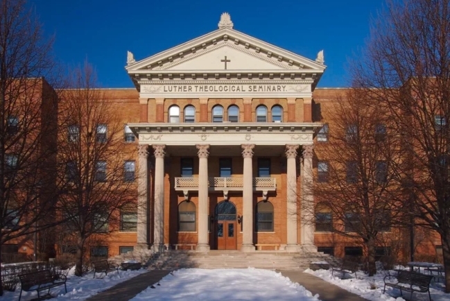 七成學生線上學習 美國著名路德神學院宣佈出售校園