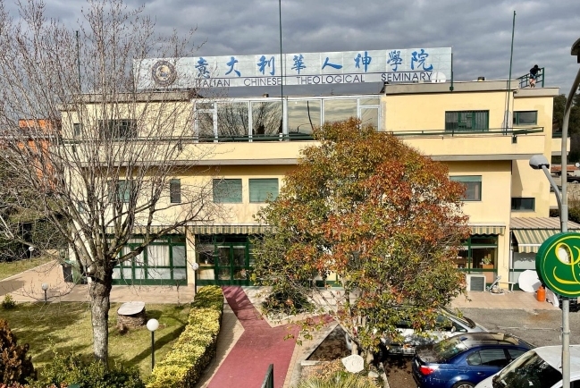 意大利華人神學院迎首屆畢業生 梁家麟院長：盼改變歐洲華人教會生態