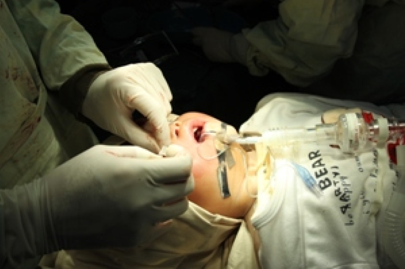 房角石籌建國內「三甲醫院」分享建院夢