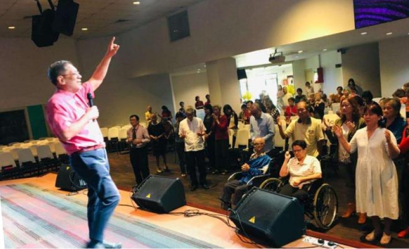 领香港教会走过敬拜布道时代 吉中鸣牧师谈领导力之道