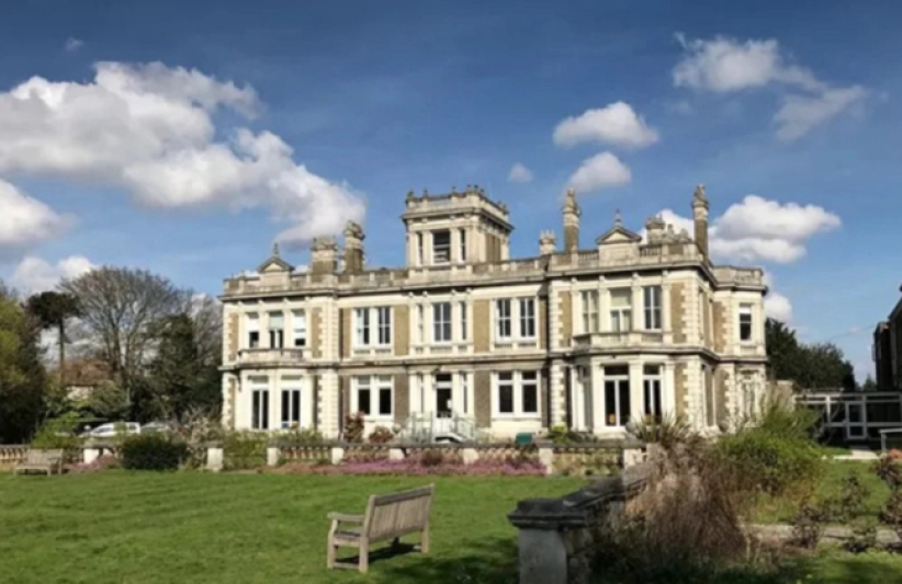 英國僅剩21所大學仍提供神學學位 信仰與學術領袖呼籲重視