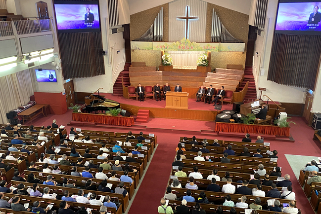 街頭佈道巨人柳鎮平牧師追思會 逾850人赴會悼念