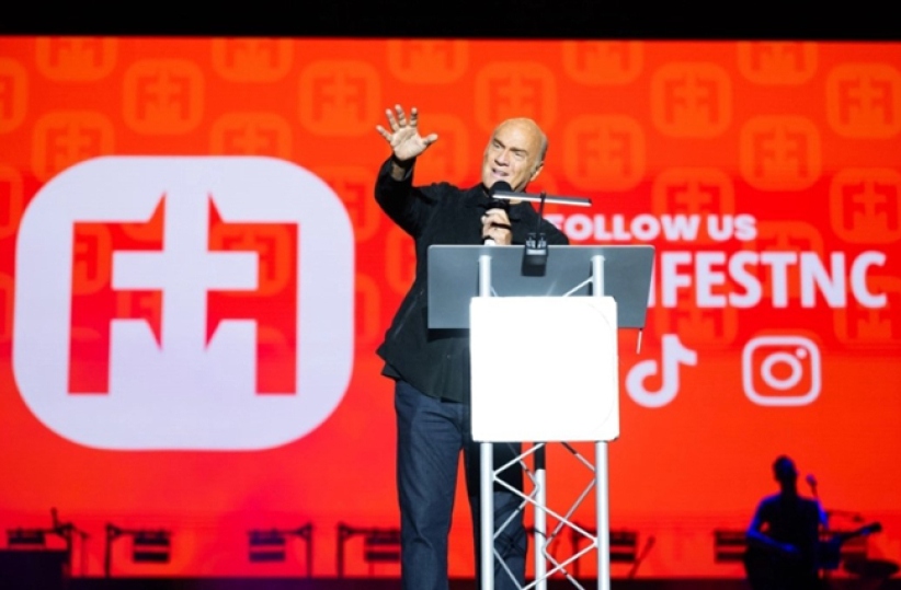 北卡「信仰節」聚集數萬人 千人決志百人受洗