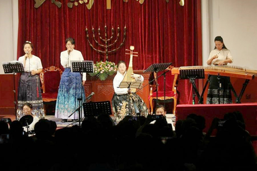 中港台教會關懷弱勢慶中秋 贈愛心月餅暖透社區每一角