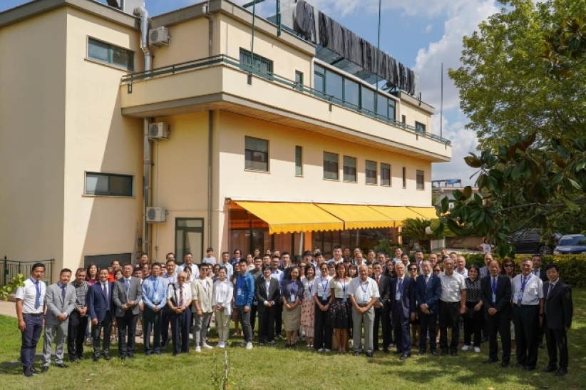 意大利華人神學院迎首屆畢業生 梁家麟院長：盼改變歐洲華人教會生態