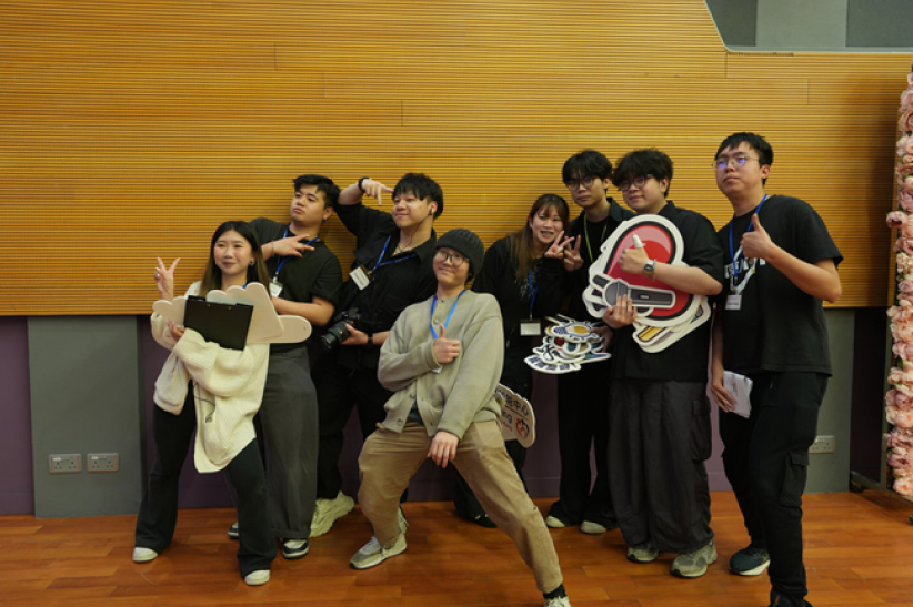 第六届全港学生一分钟演说比赛 分享家人相处点滴尽显亲情与才华