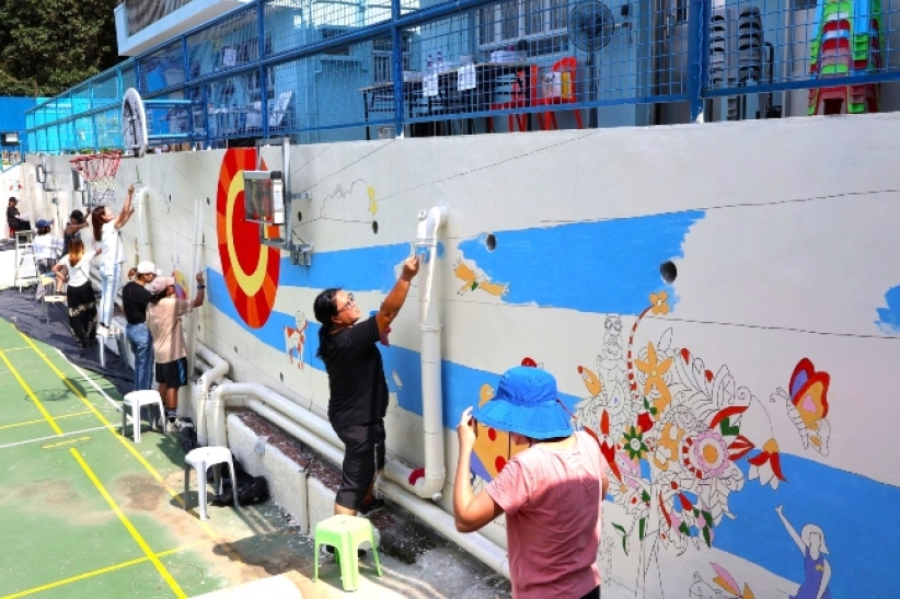 南丫島現百花樹壁畫 逾百人與巴拿巴學員繪出自信