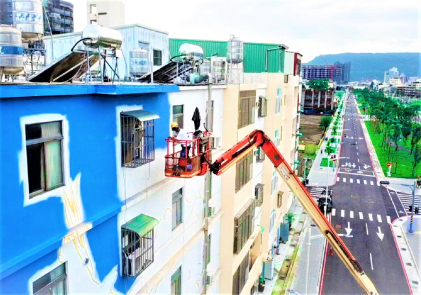 高雄鐵皮屋火車廠 變身福音藝術街 