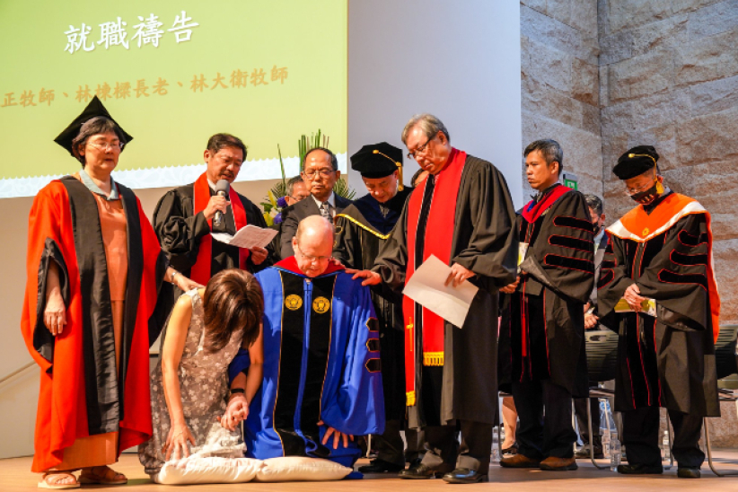 戴繼宗牧師接任華神院長 勉畢業生緊連主牧群羊 