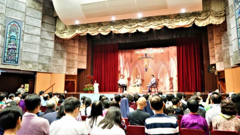 絕望到安寧 前港特首曾蔭權分享獄中靈程