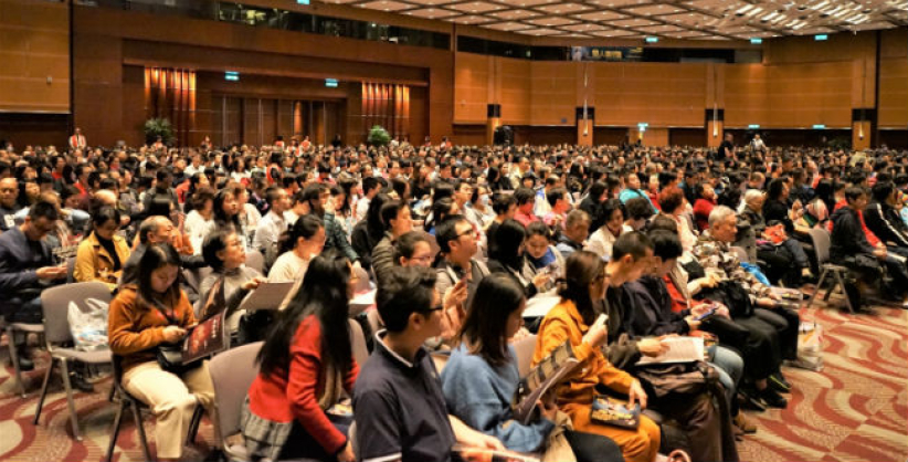 唐崇榮牧師巡迴佈道 香港千人頌聖嬰