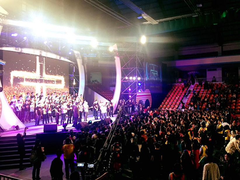 2016愛在四月天《愛‧從心改變》台灣百位藝人同心見證耶穌