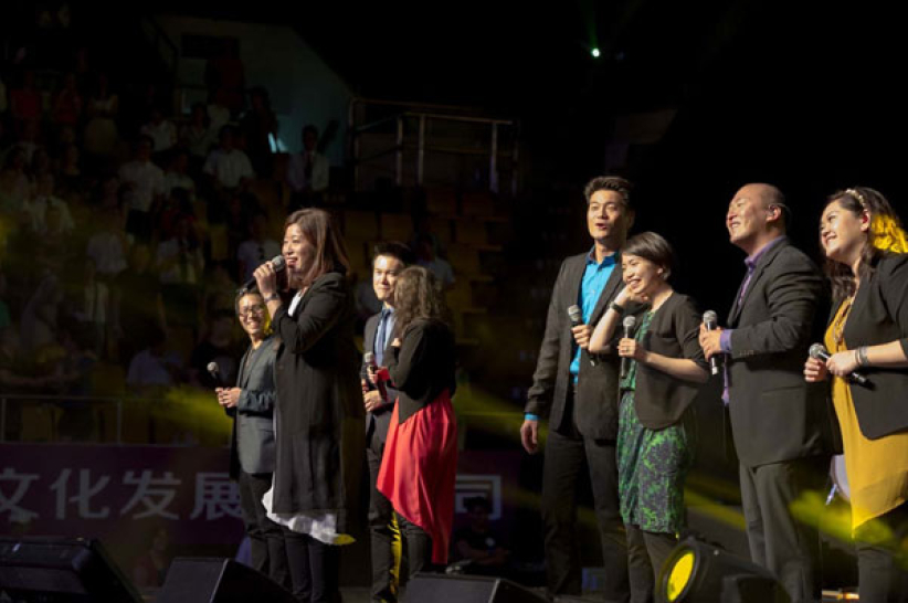 赞美之泉首次中国领会 称「祷告而来的神迹」