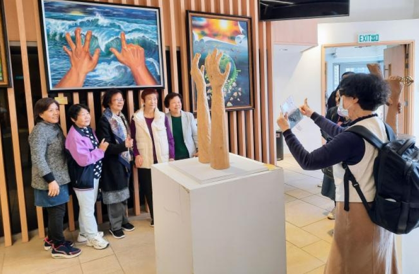 「燃亮生命愛與光藝術展」44件藝術品進駐觀潮浸信會點亮社區