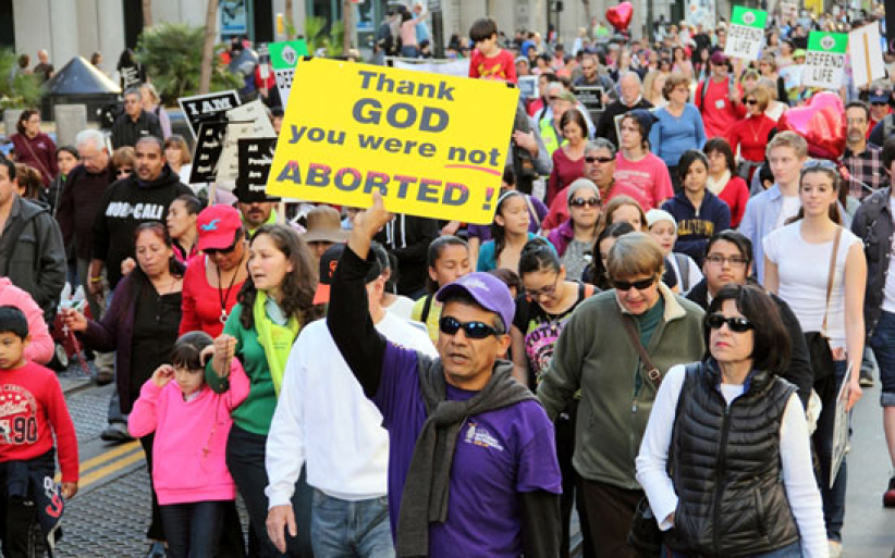 三藩市數萬人反墮胎遊行 創「愛與生命」新傳統