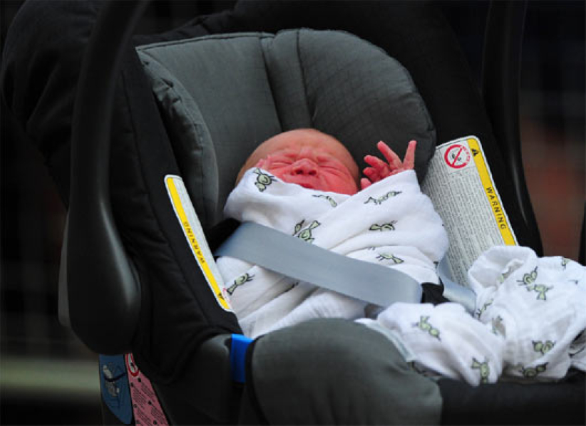 劍橋王子亮相 威廉凱特接受祝福（視頻）