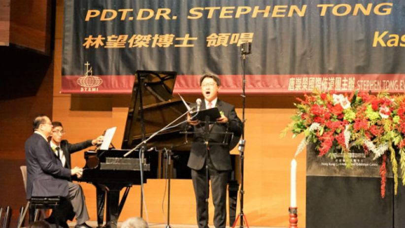 唐崇榮牧師巡迴佈道 香港千人頌聖嬰