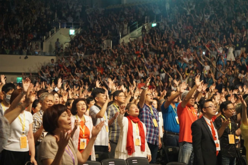马杜纳多台湾办超自然大能特会 6,200人领医治恩膏