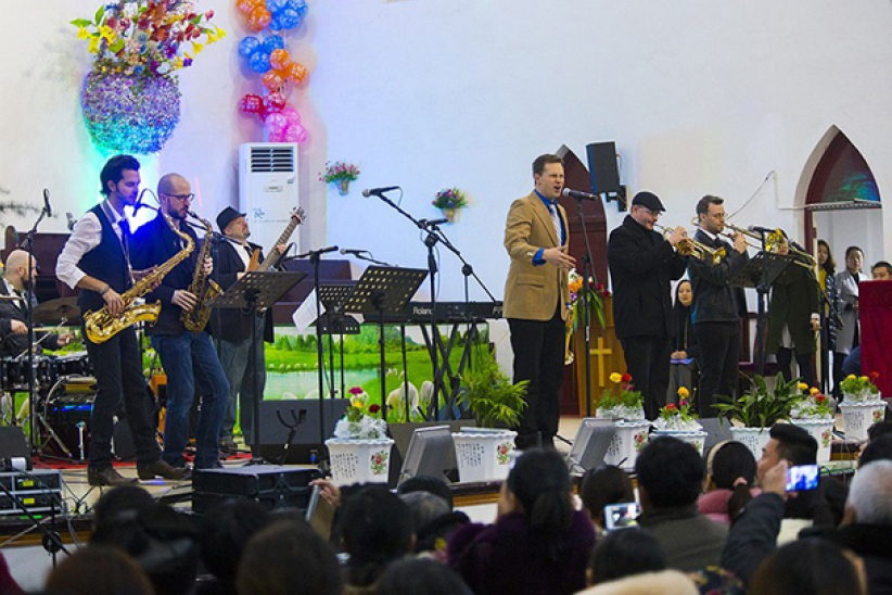 中國江蘇淮安近3000人參加「鍾愛華博士來華100週年感恩禮拜」