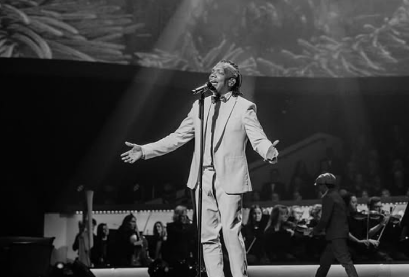 Michael Tait. 2