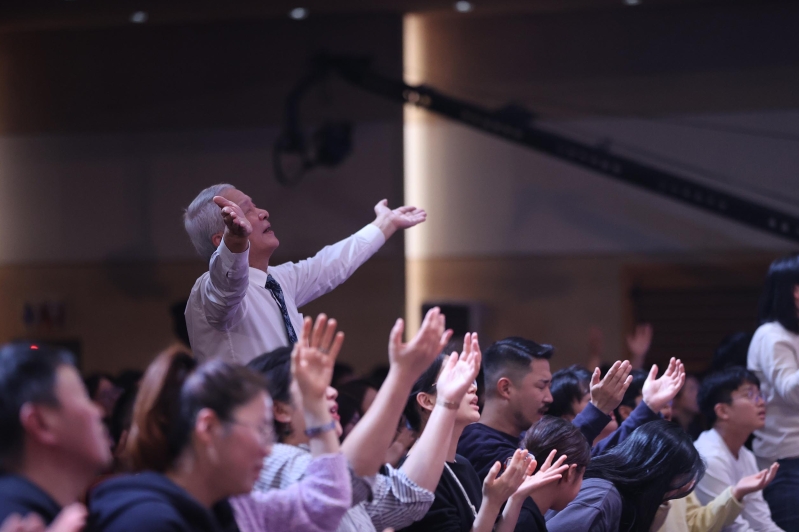 daniel prayer meeting