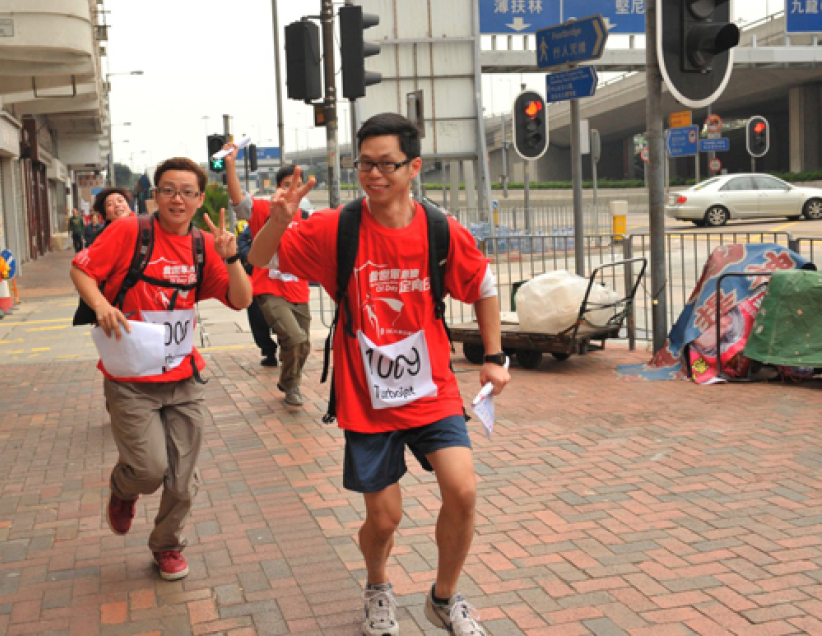 救世軍港澳定向日 三百人化身扶貧俠士