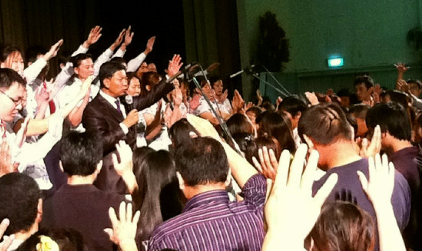 張伯笠牧師新加坡佈道 四百同胞歸主 即建分堂  