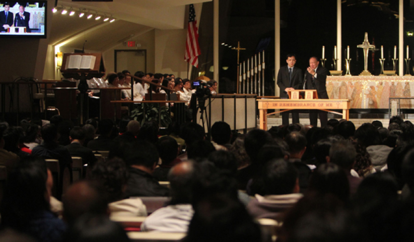 唐崇榮牧師聖地亞哥佈道首晚逾900人參加