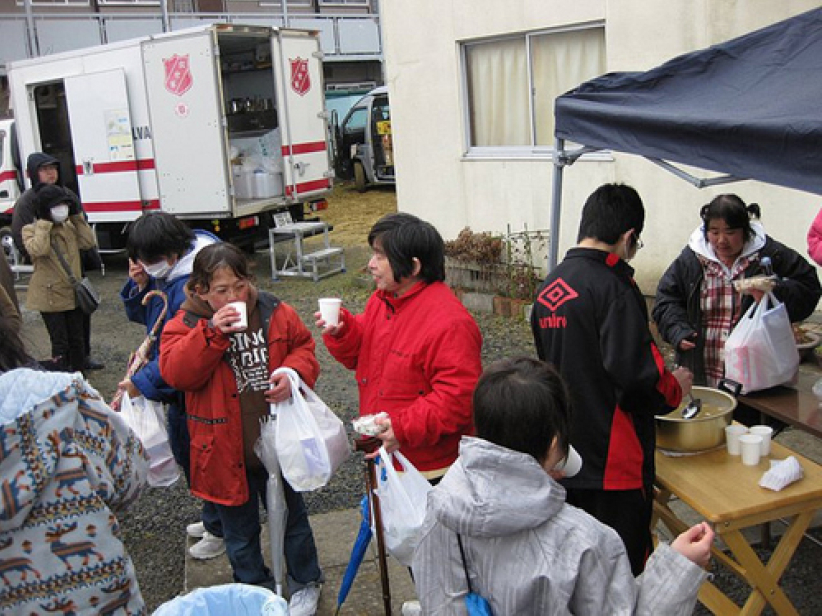 救世軍救援隊伍繼續賑濟日本災民