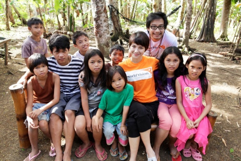 李心潔及彭順蜜月之旅—將愛帶進菲律賓貧困社區