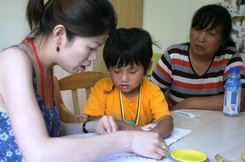 殘疾小孤雛虎年不受「苦」 赴美展開「甜」美人生新一頁