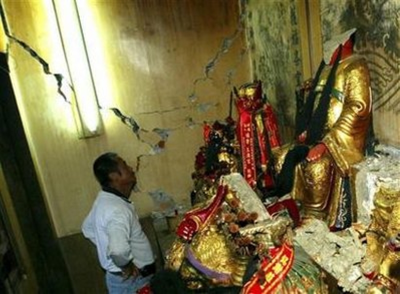 台灣高雄6.4級地震 百人受傷餘震未了