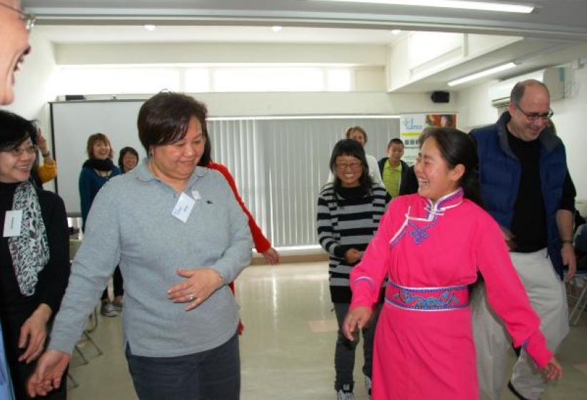 斗格「重生」康復返國 盼成醫生造福人群