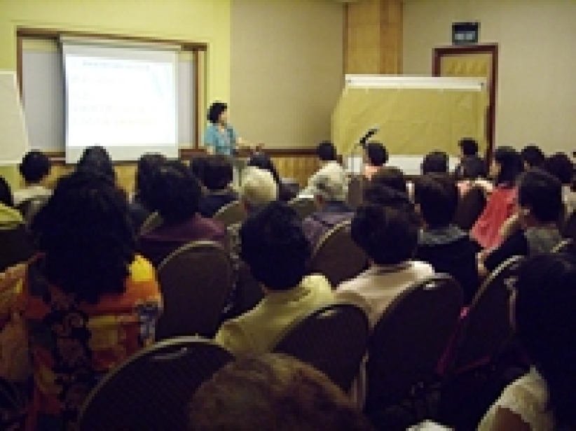 世界華人姐妹宣教大會第二日關注「媒體宣教」 