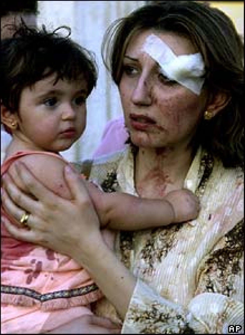 伊拉克基督教堂遭遇汽車炸彈連環襲擊，至少18人死亡，近百人受傷