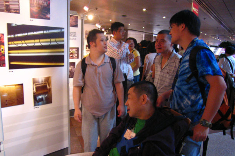 救世均助智障人士自我提升 以攝影表達內心世界