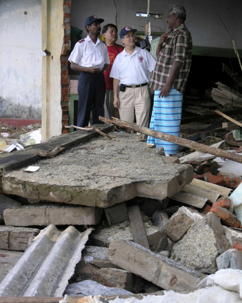 「災民現在最需要的是……」