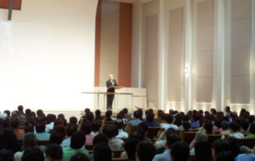 遠志明紐約佈道會近千人參與