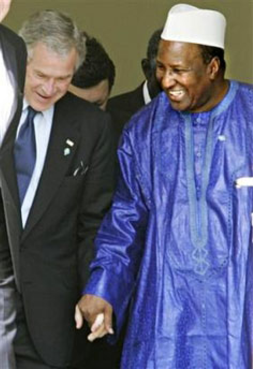 八国峰会达成协议：每年向发展中国家援助500亿美元