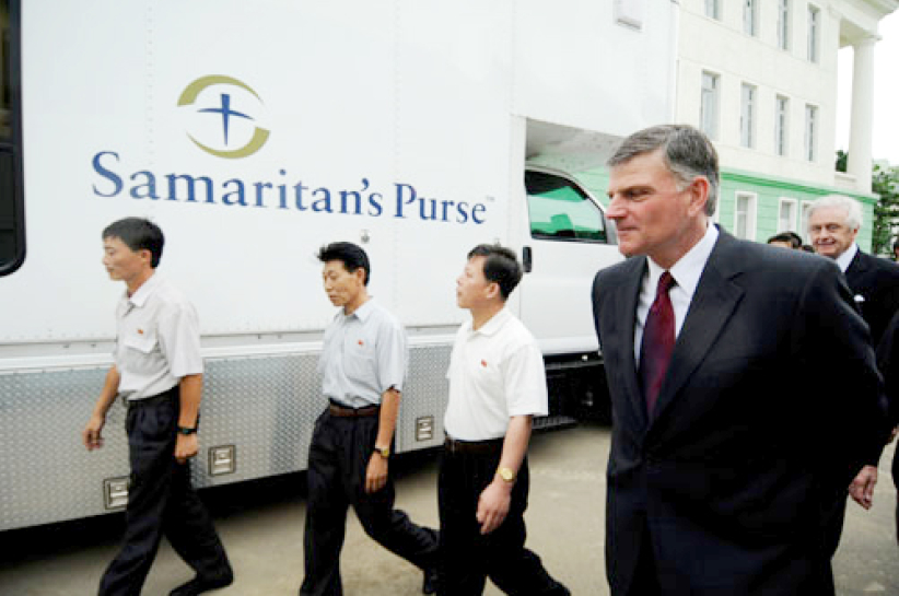 葛福臨牧師向北韓民眾宣講重生的福音