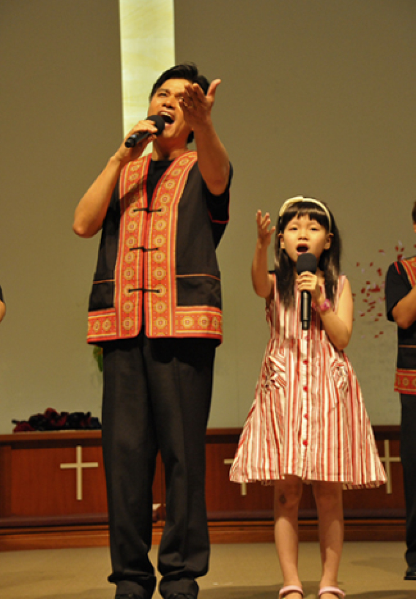 天韵东马行十天12场聚会 感动逾万人